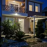 Case de vacanță Oikies