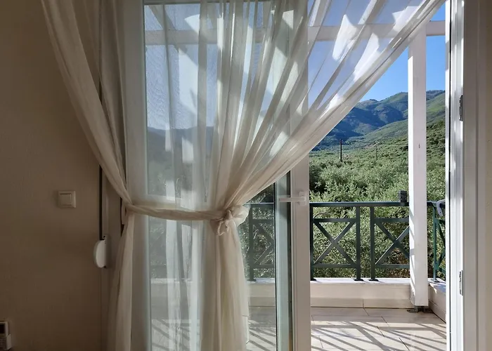 Дом отдыха Oikies Принос